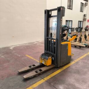 Transpallet Elettrico usato ERC 212 JUNGHEINRICH nr int 143